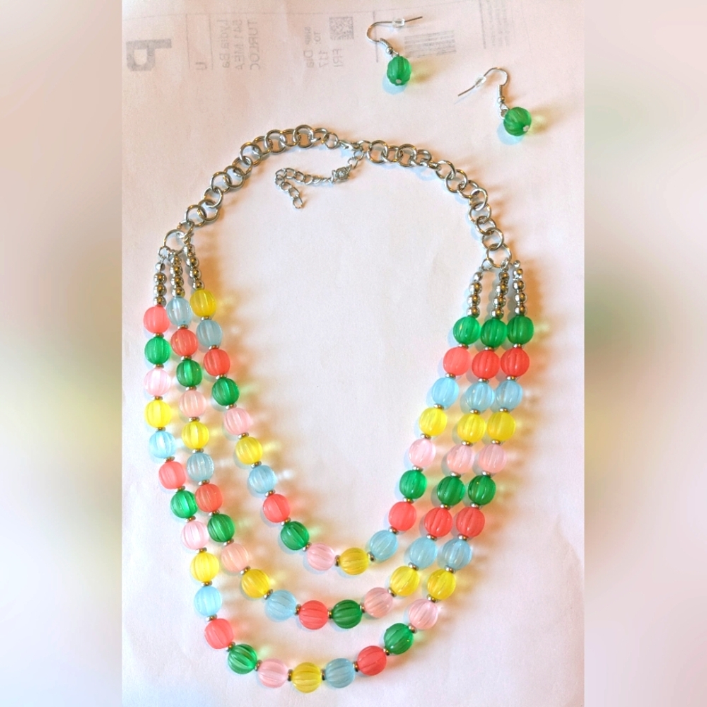New Multicolor Beaded Necklace and Earring Set - Picture 6 of 6